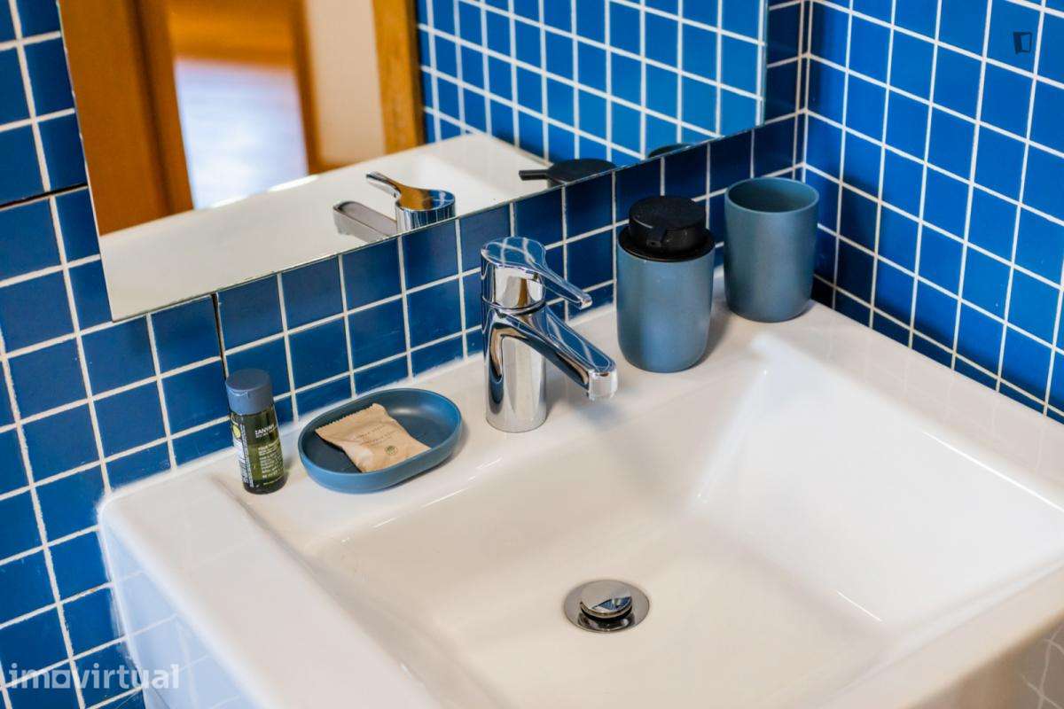 Apartamento com 2 quartos - localizado em Santo Ildefonso Porto - Grande imagem: 5/40
