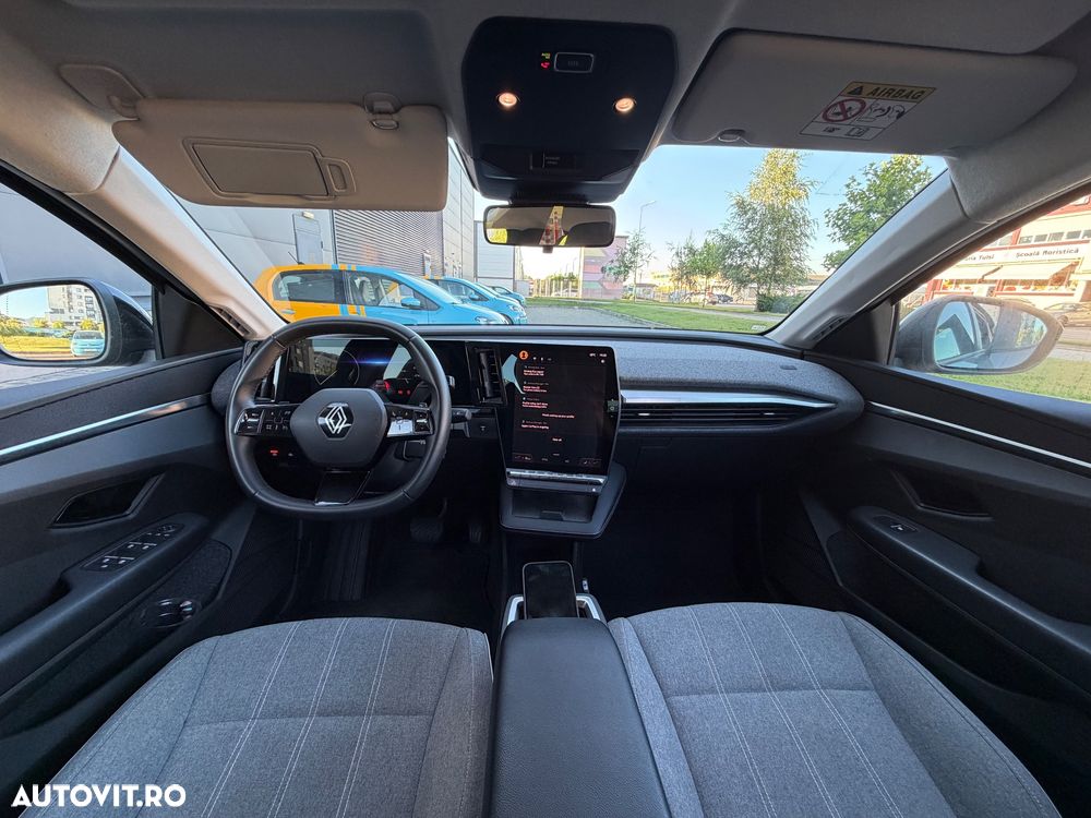 Renault Megane E-TECH 60 kWh 220 CP Iconic - 21