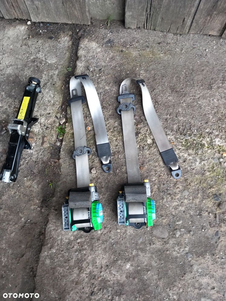 Pasy bezpieczeństwa Audi A4 A5 2008-2015