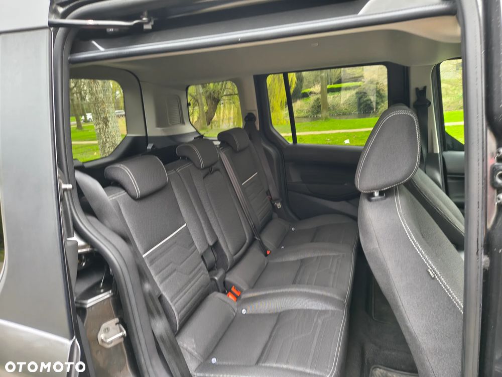 Ford Tourneo Connect - 16