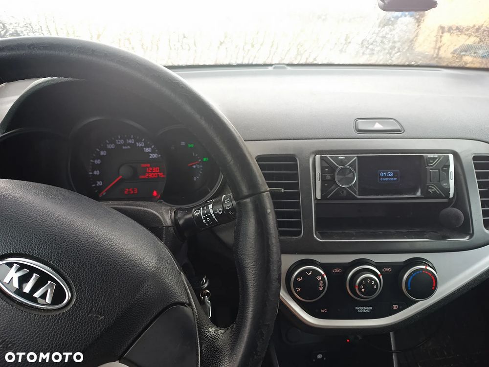 Kia Picanto 1.0 L - 4