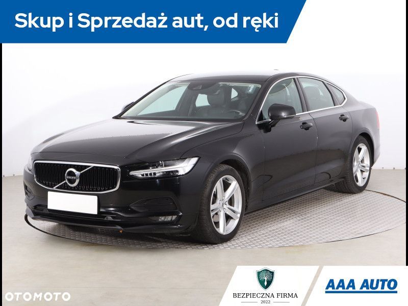 Volvo S90 - 2