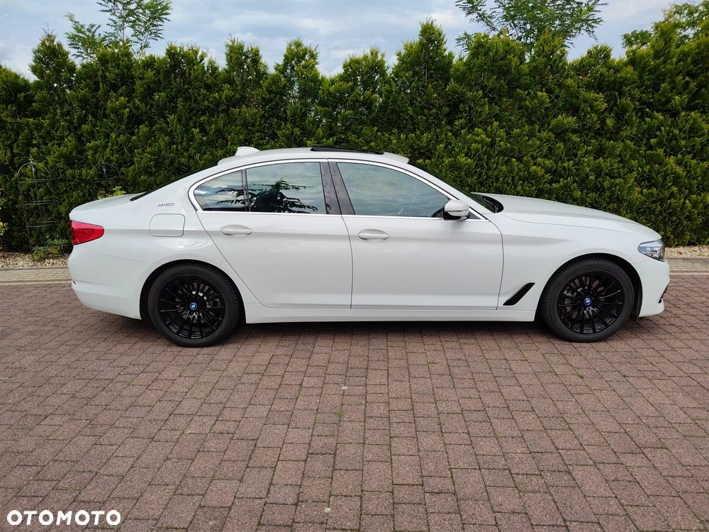 BMW Seria 5 530i mHEV Luxury Line sport - 10