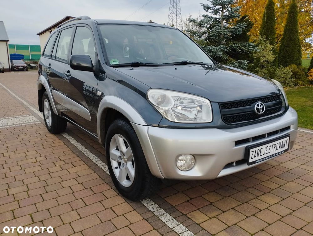 Toyota RAV4 2.0 VVT-i 4x4 - 11