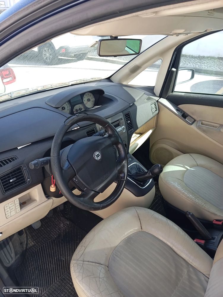 Lancia Musa 1.3 16V M-jet Oro - 3