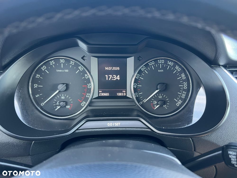 Skoda Octavia 2.0 TDI Ambition DSG - 36