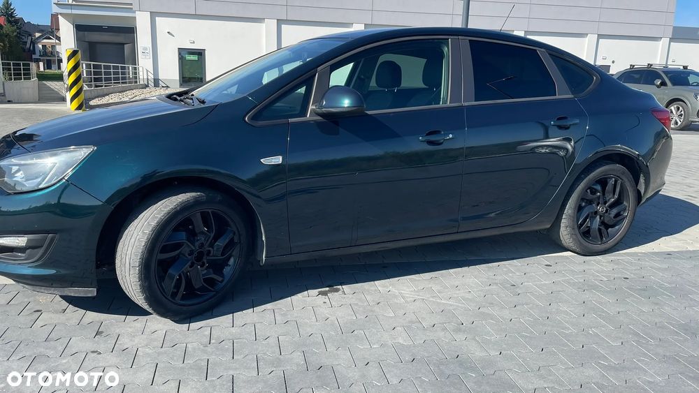 Opel Astra 1.4 T Business S&S EU6 - 3