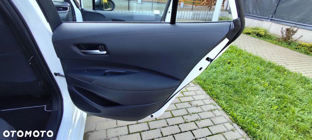 Toyota Corolla 1.8 Hybrid Comfort - 21