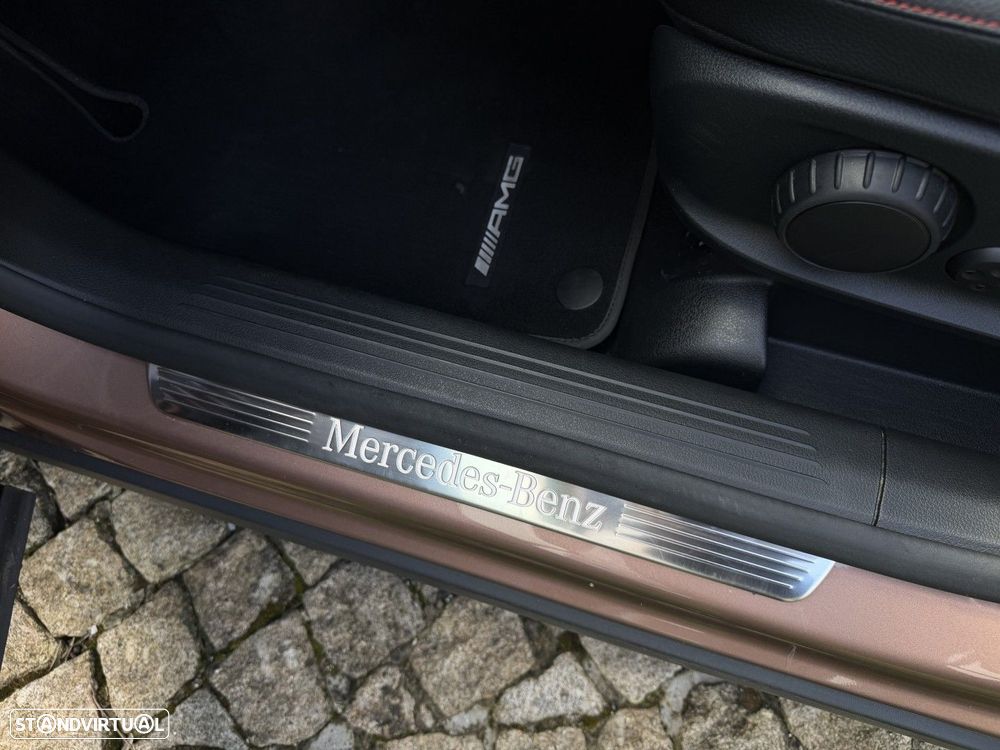 Mercedes-Benz GLA 250 e 8G-DCT AMG Line - 24