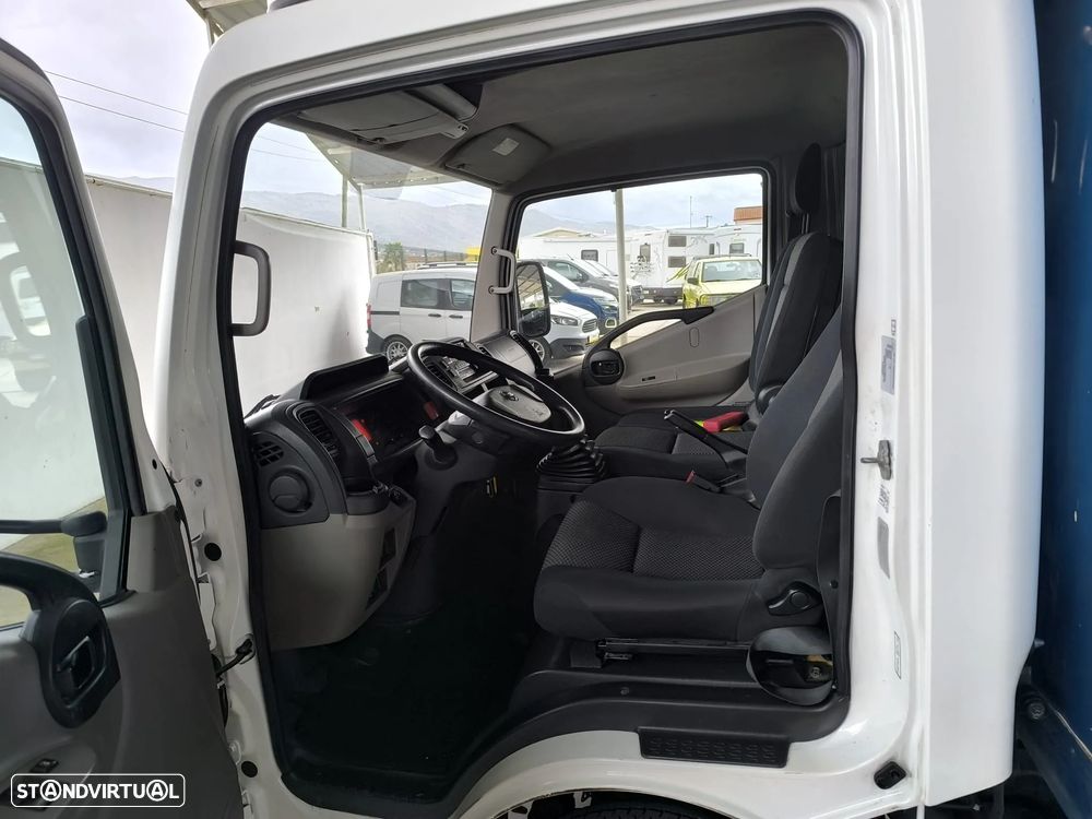 Nissan Cabstar NT 400 35.15 c/Plataforma - 9