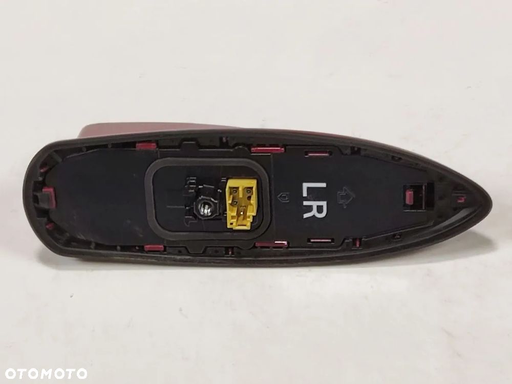 TOYOTA YARIS 19-24r Antena Rekinek RÓŻNE KOLORY - 2