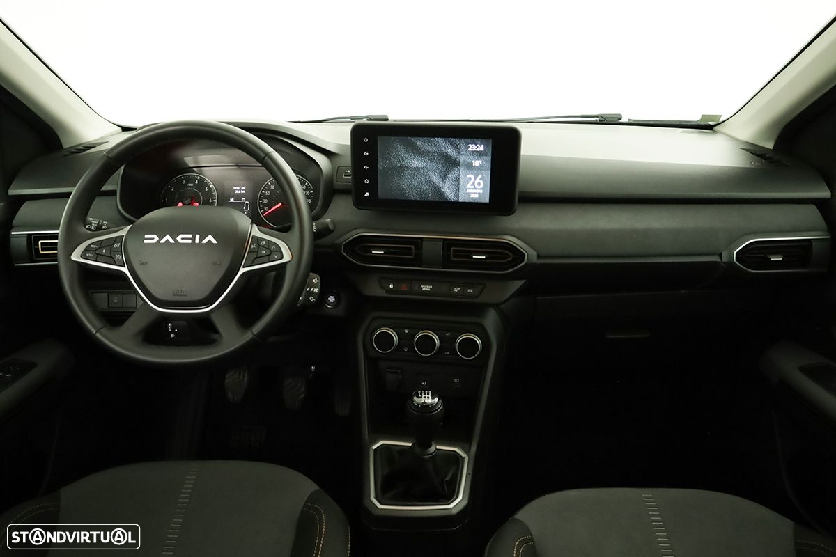 Dacia Sandero - 8