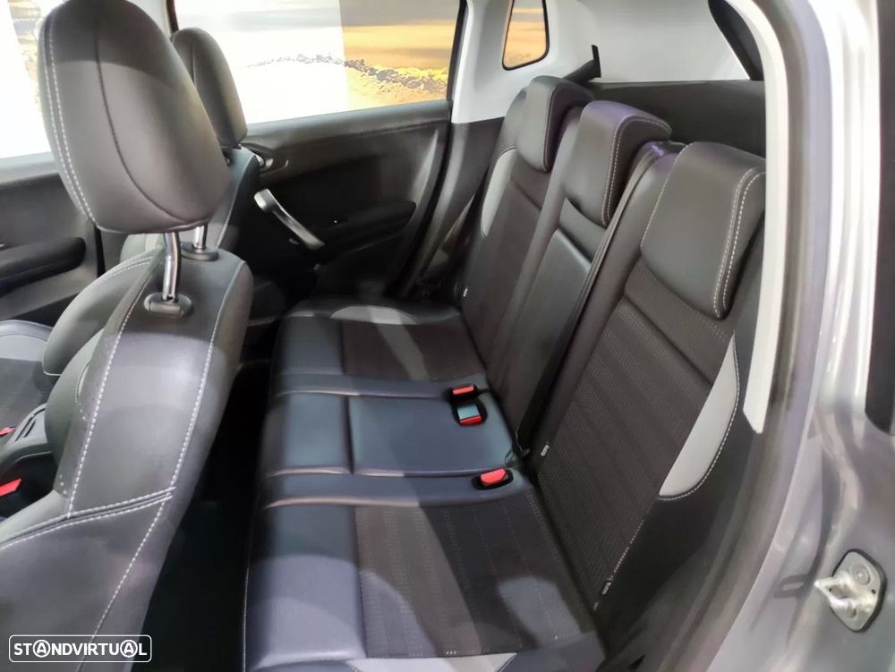 Peugeot 2008 PureTech 110 Stop&Start EAT6 Allure - 25