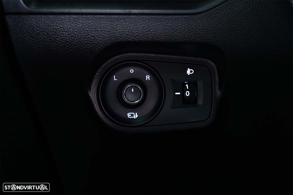 MG MG4 64 kWh Luxury - 57