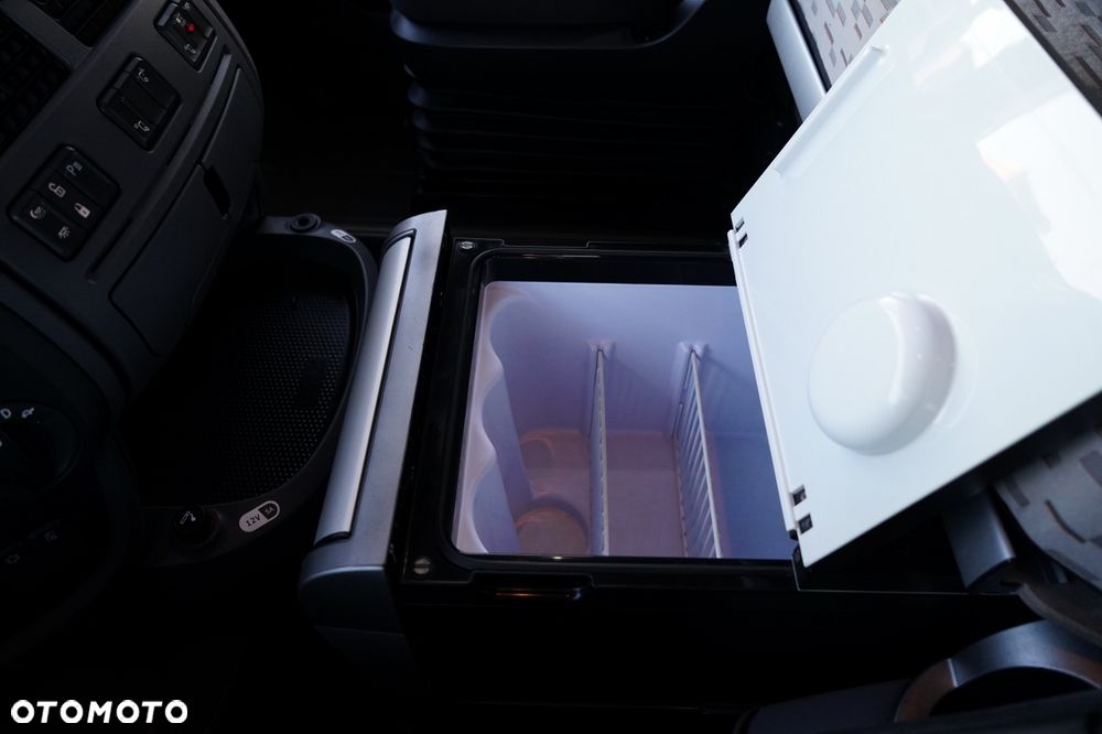 DAF XF 460 / SUPER SPACE CAB / MEGA / EURO 6 / LOW DECK - 27