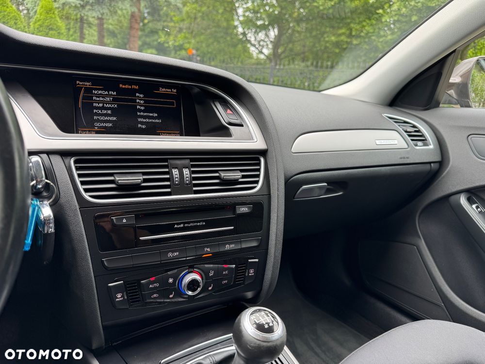 Audi A4 Avant 2.0 TDI DPF clean diesel quattro Ambiente - 15