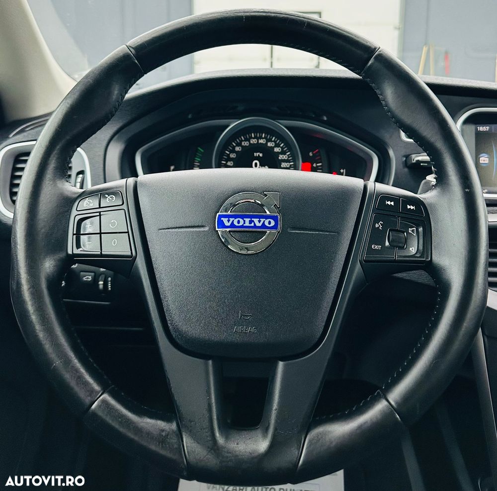 Volvo V40 D2 You - 29