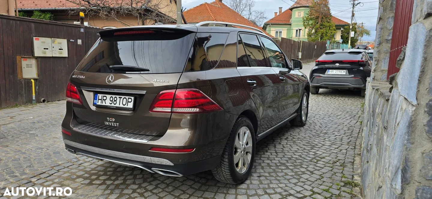 Mercedes-Benz GLE 250 d 4MATIC - 3