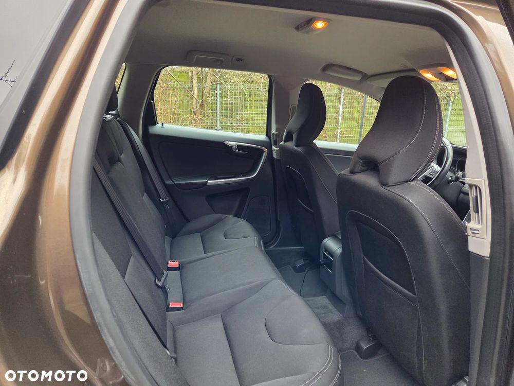 Volvo XC 60 D4 Drive-E Kinetic - 32