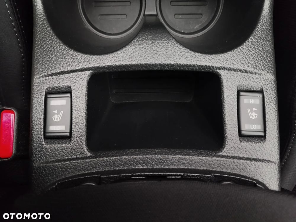 Nissan Qashqai 1.6 DIG-T N-Connecta - 14