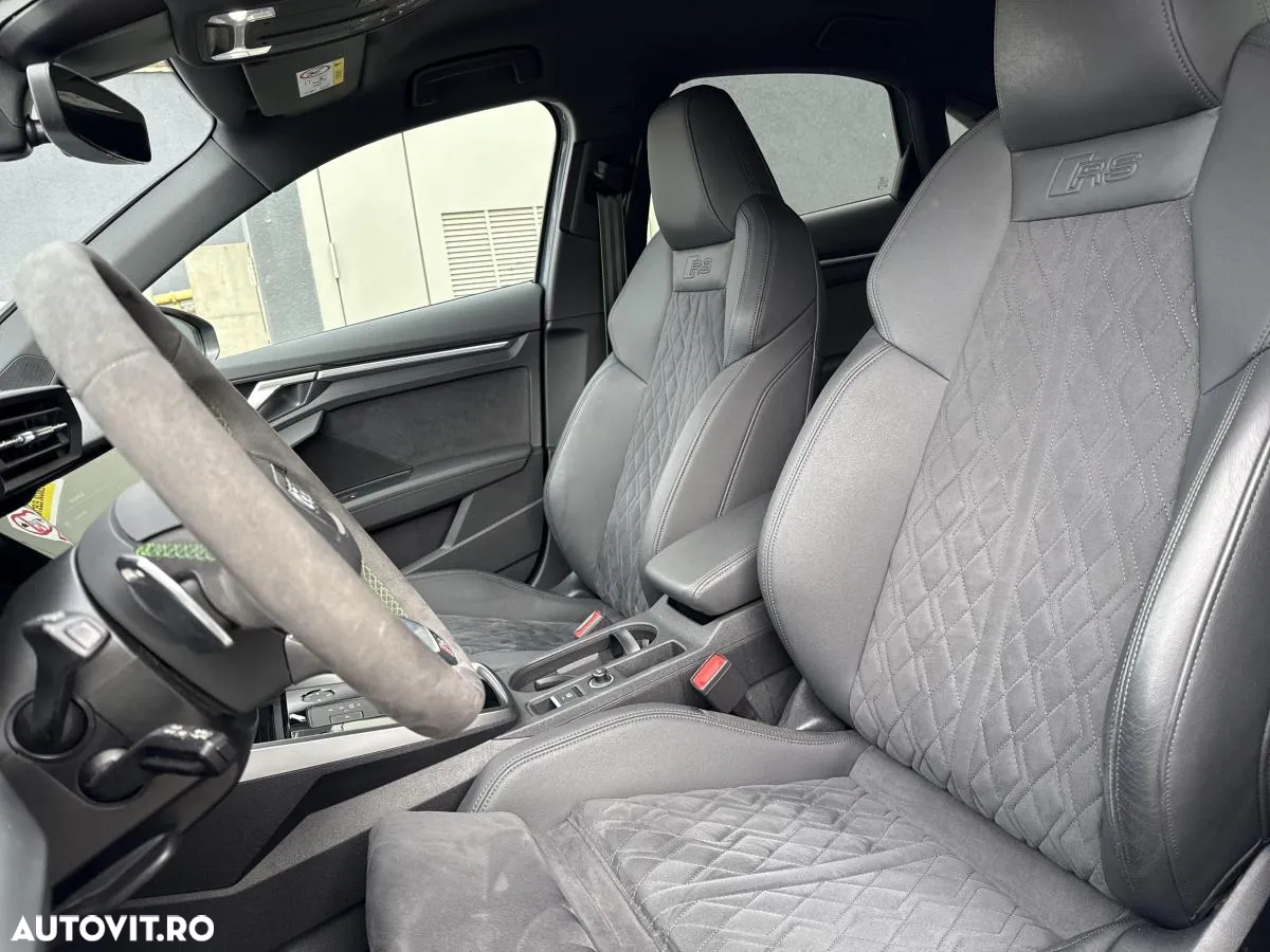 Audi RS3 TFSI quattro S tronic - 11