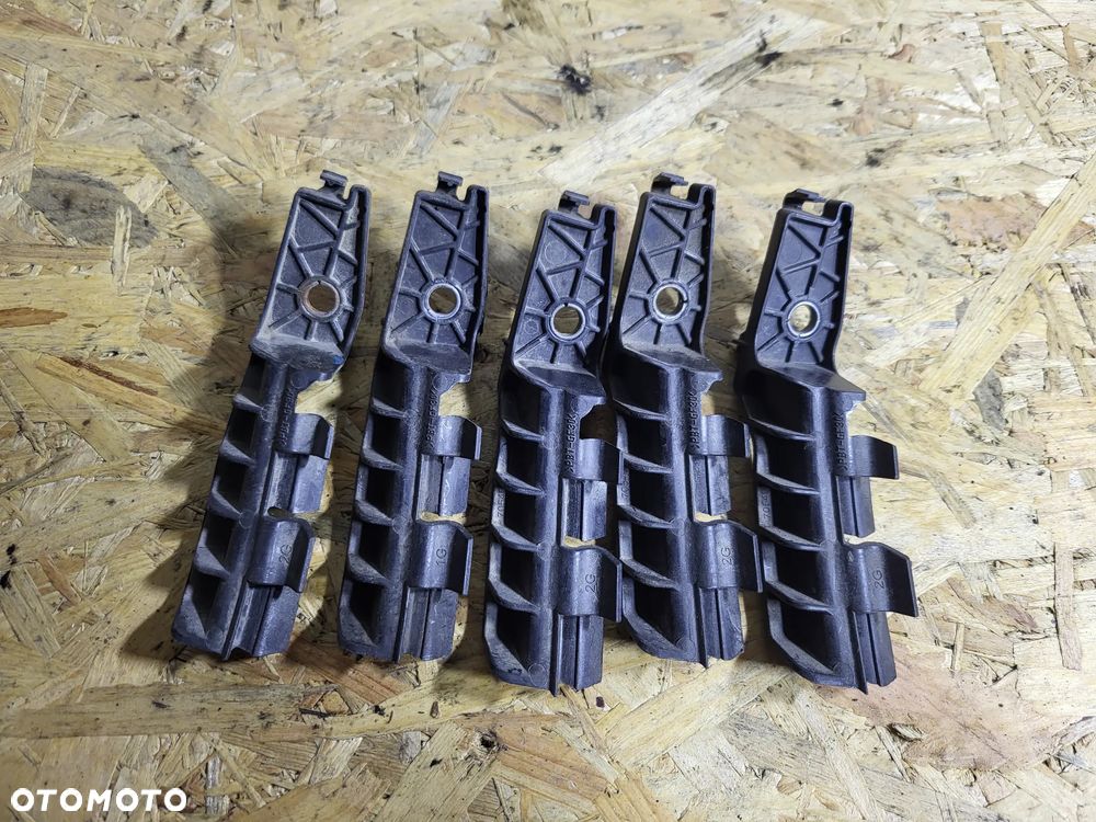 Mocowanie podszybia lewe Peugeot 508 - 1