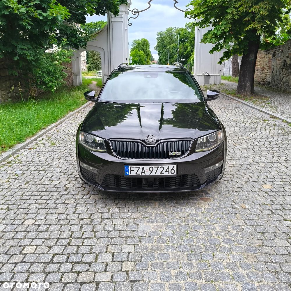 Skoda Octavia 2.0 TDI RS DSG - 13
