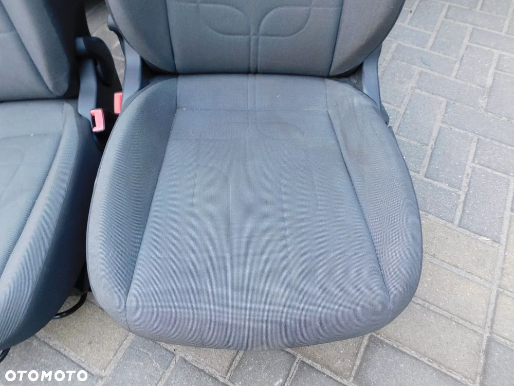 fotel prawy przód VW UP! SKODA CITIGO SEAT MII 5D - 4