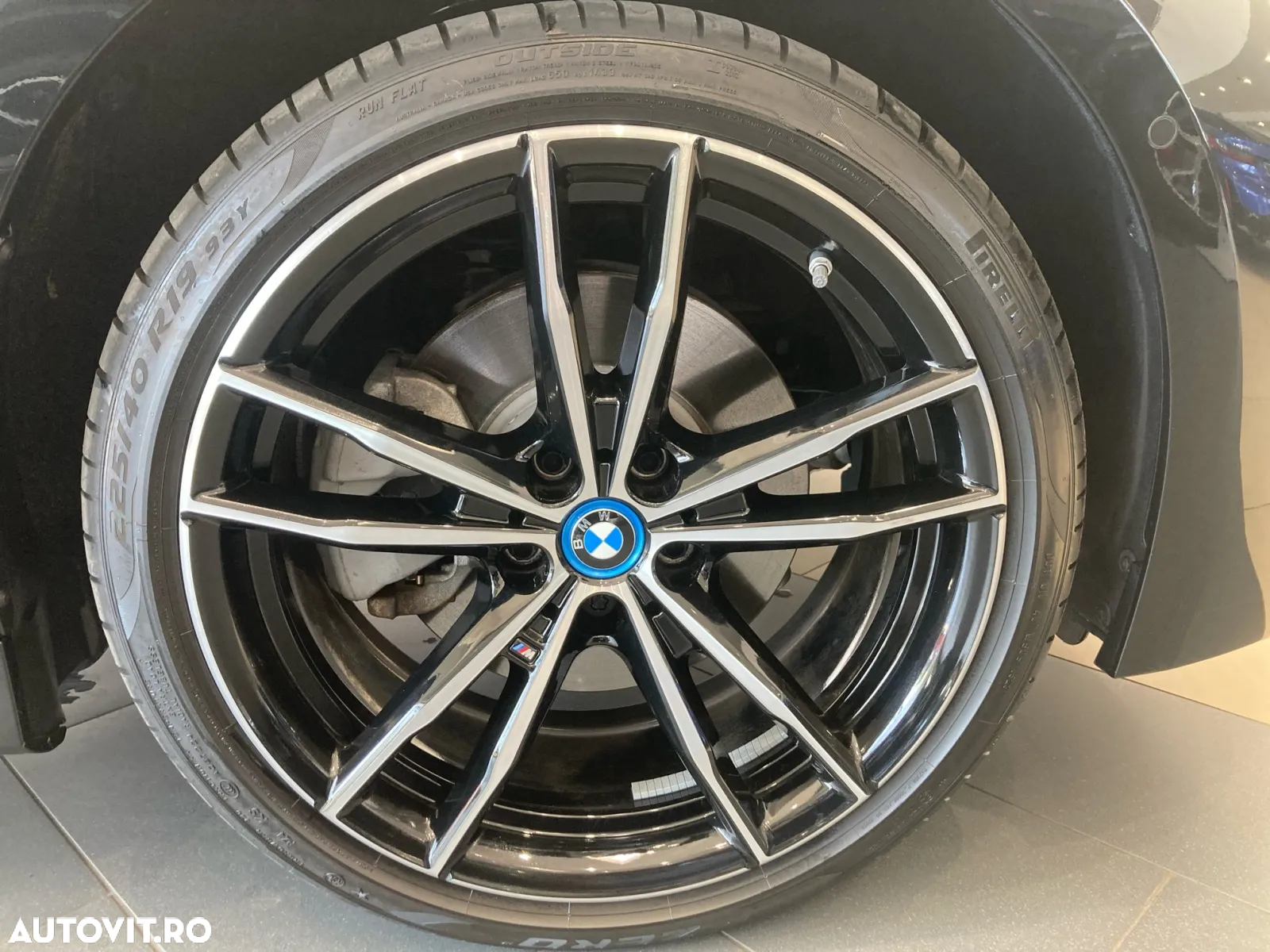 BMW Seria 3 330e xDrive Aut. - 15