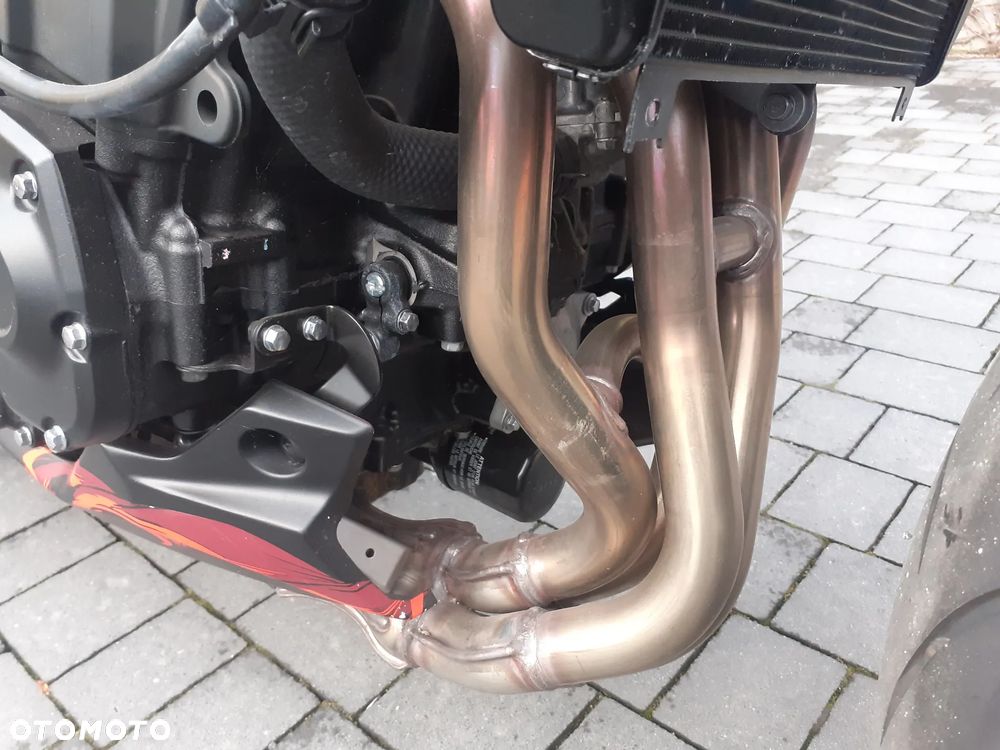 Kawasaki Z 900 - 24