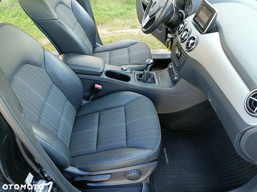 Mercedes-Benz Klasa B 180 Style - 12