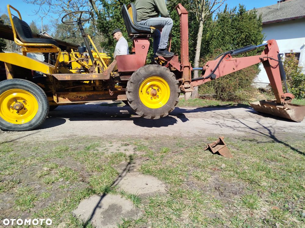 Thwaites JCB Thwaites Tusker digger Prosta Minikoparka kołowa diesel 2 cylindry ładny stan 1,5tony 3 biegi import UE Film - 5