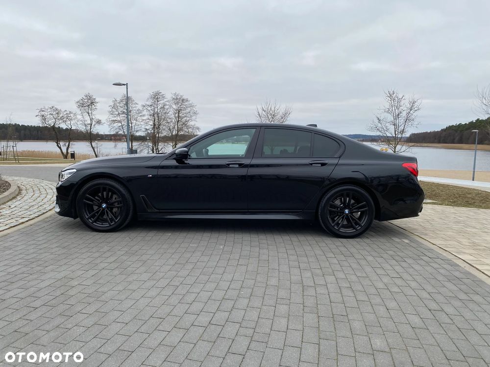 BMW Seria 7 730d xDrive - 24