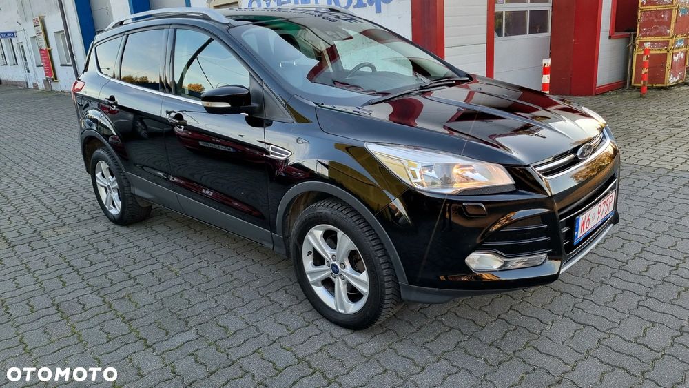 Ford Kuga 2.0 TDCi 2x4 Titanium - 2
