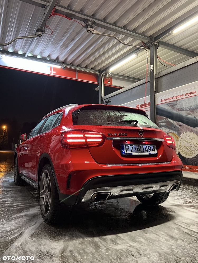 Mercedes-Benz GLA 200 7G-DCT AMG Line - 5