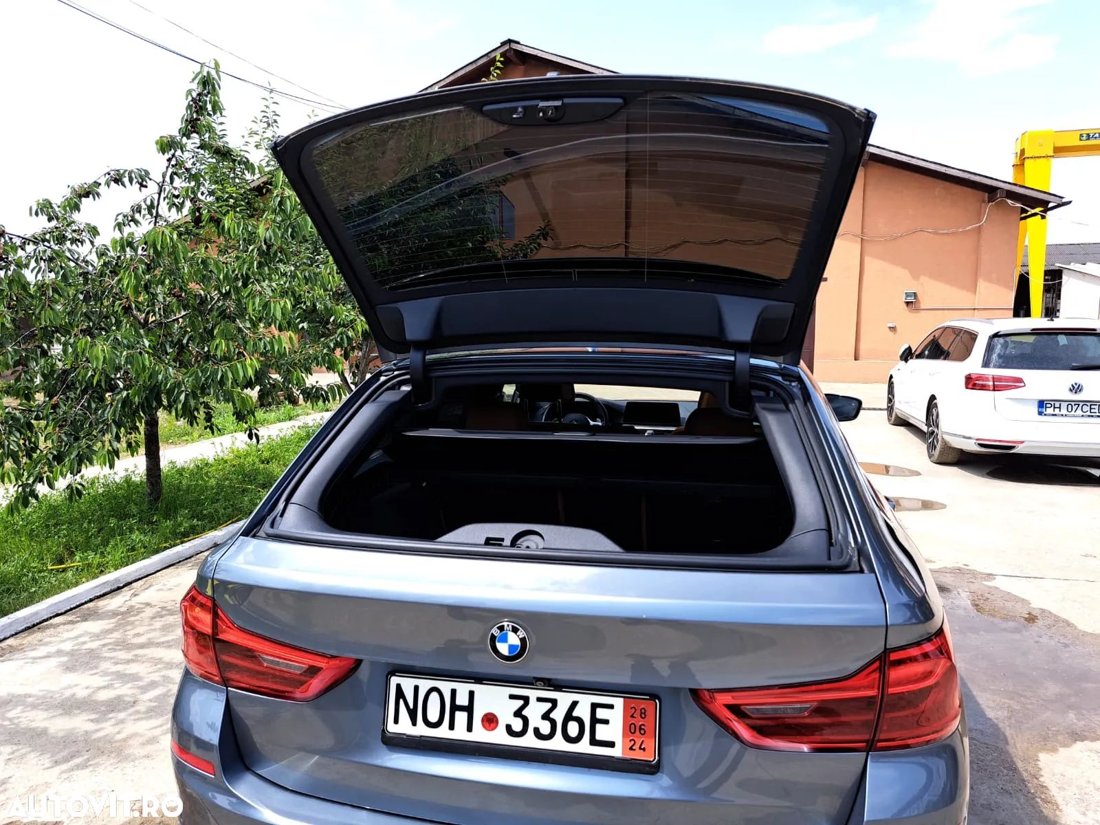 BMW Seria 5 520d AT MHEV - 1