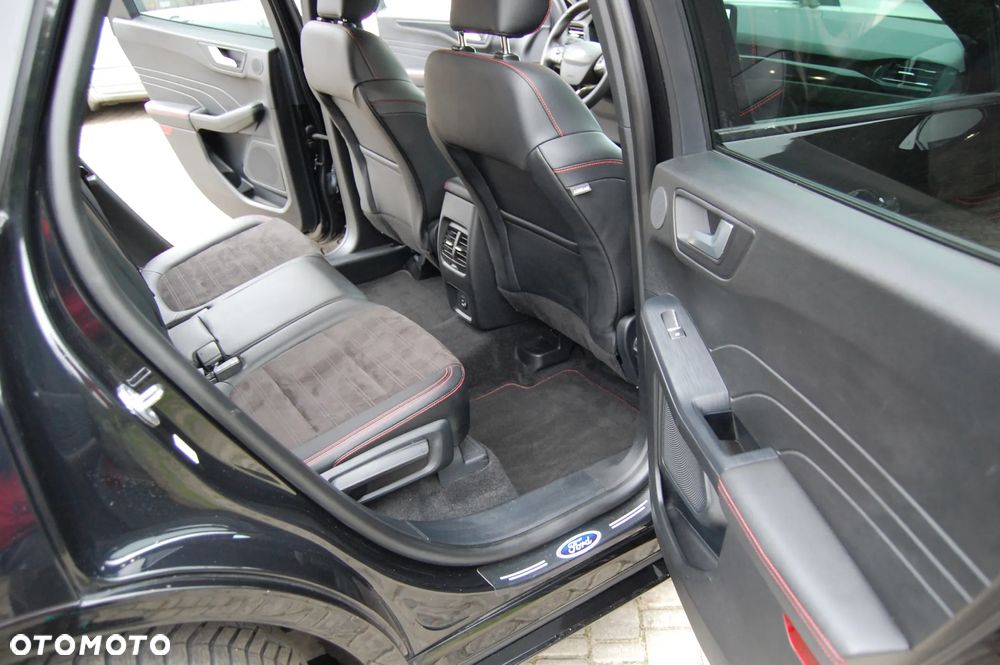 Ford Kuga 2.0 EcoBlue 4x4 ST-LINE X - 28