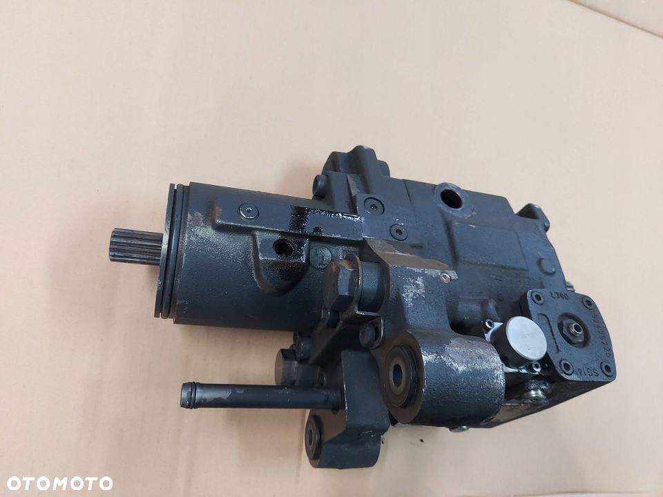 POMPA HYDROSTAT SKRZYNI AUTOPOWER JOHN DEERE 6125R - 2