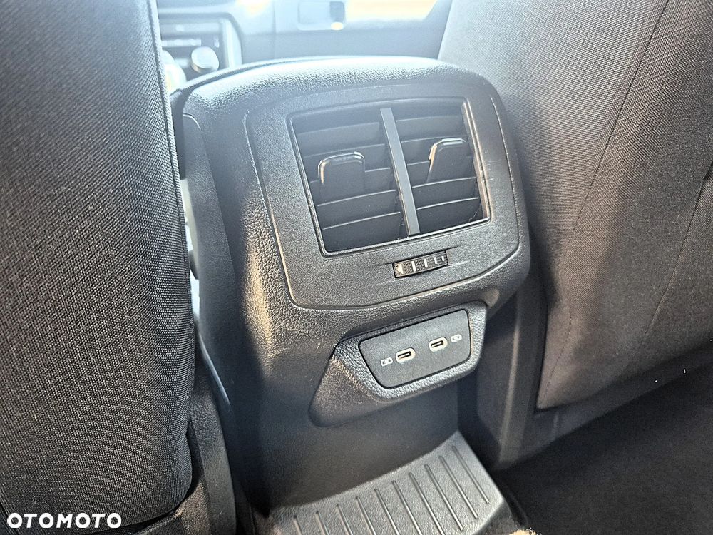 Volkswagen T-Roc 1.5 TSI GPF ACT Premium DSG - 19
