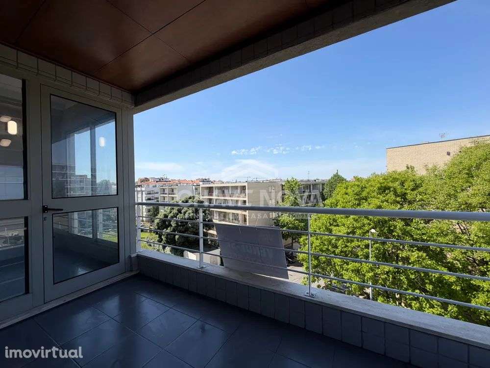 T2 Renovado c/ Lugar de Garagem em Santa Marinha - Grande imagem: 5/38