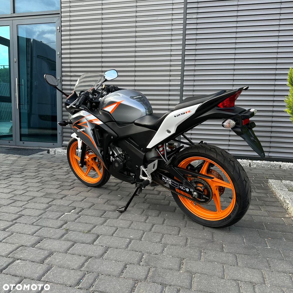 Honda CBR - 11