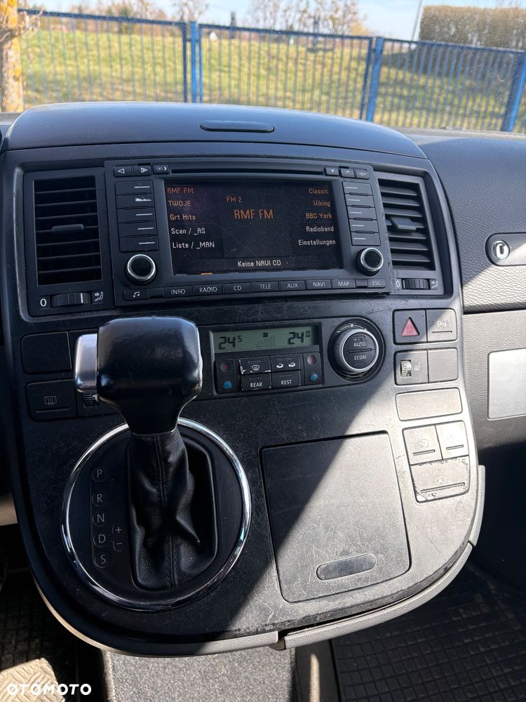 Volkswagen Multivan - 10