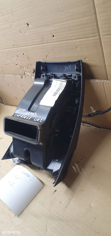 Kratka nawiewu powietrza tył tylna Jeep Grand Cherokee WK2 - 8