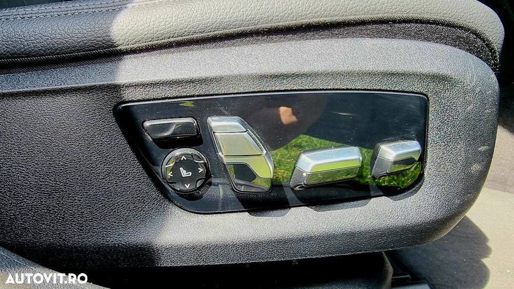 BMW Seria 5 530e Aut. Luxury Line - 24