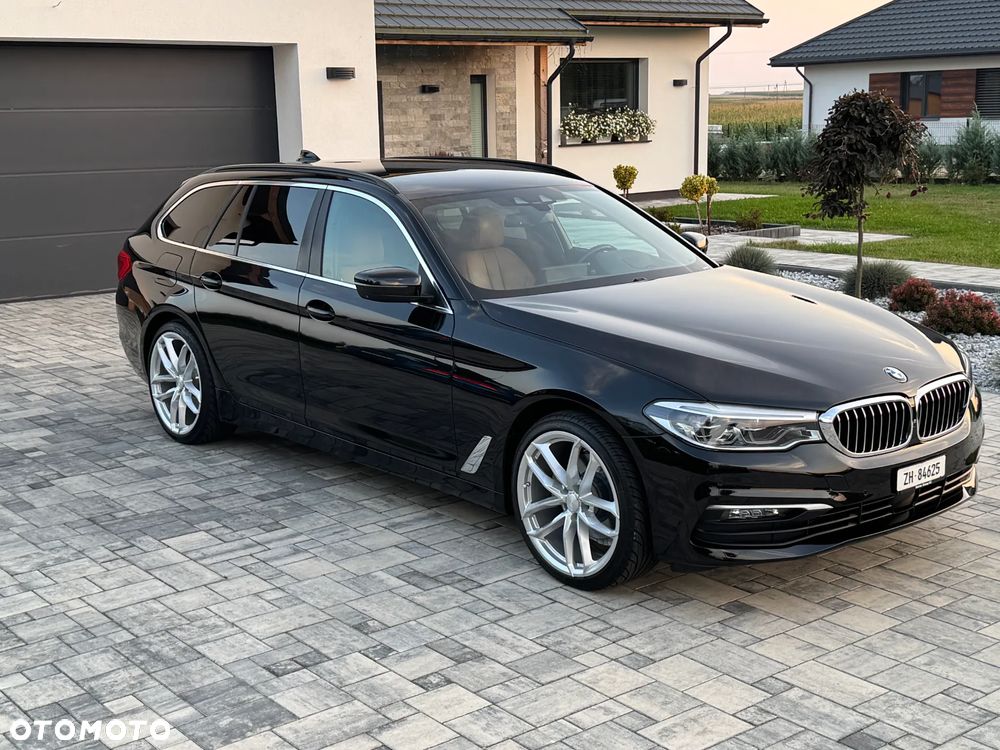 BMW Seria 5 520d xDrive Touring Luxury Line - 9