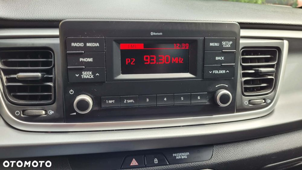 Kia Rio 1.2 M - 8