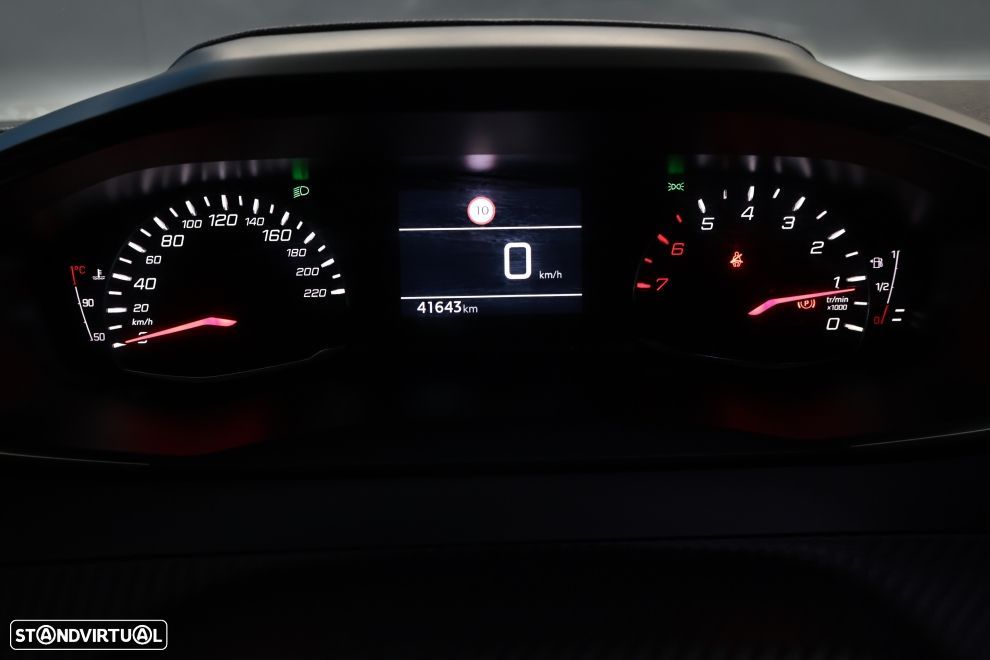 Peugeot 2008 1.2 PureTech Active - 16