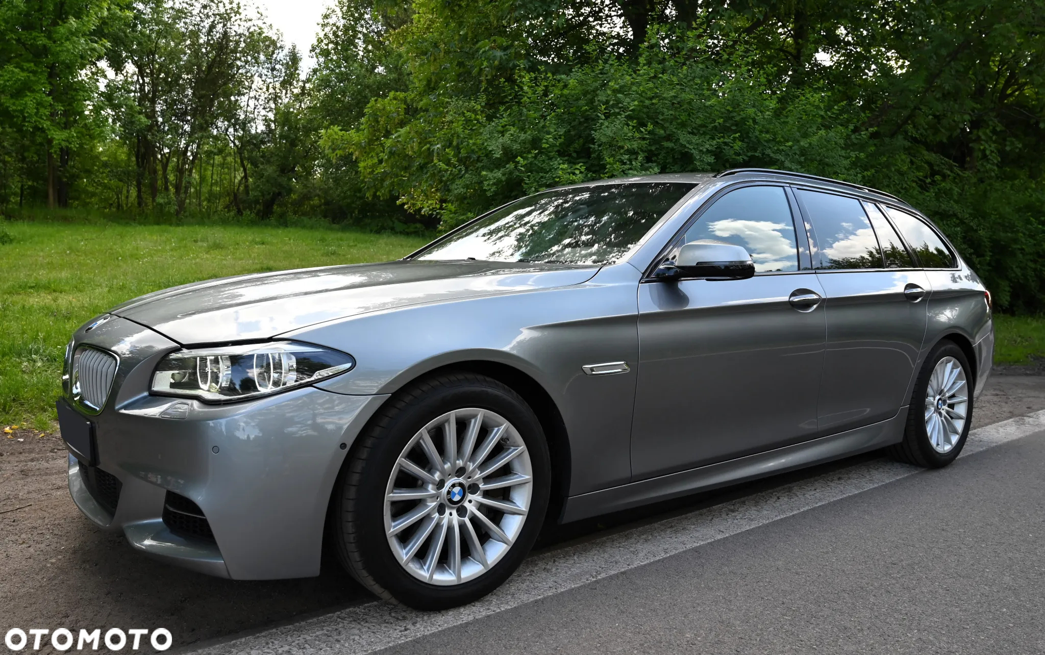 BMW Seria 5 M550d xDrive Touring Sport-Aut - 10