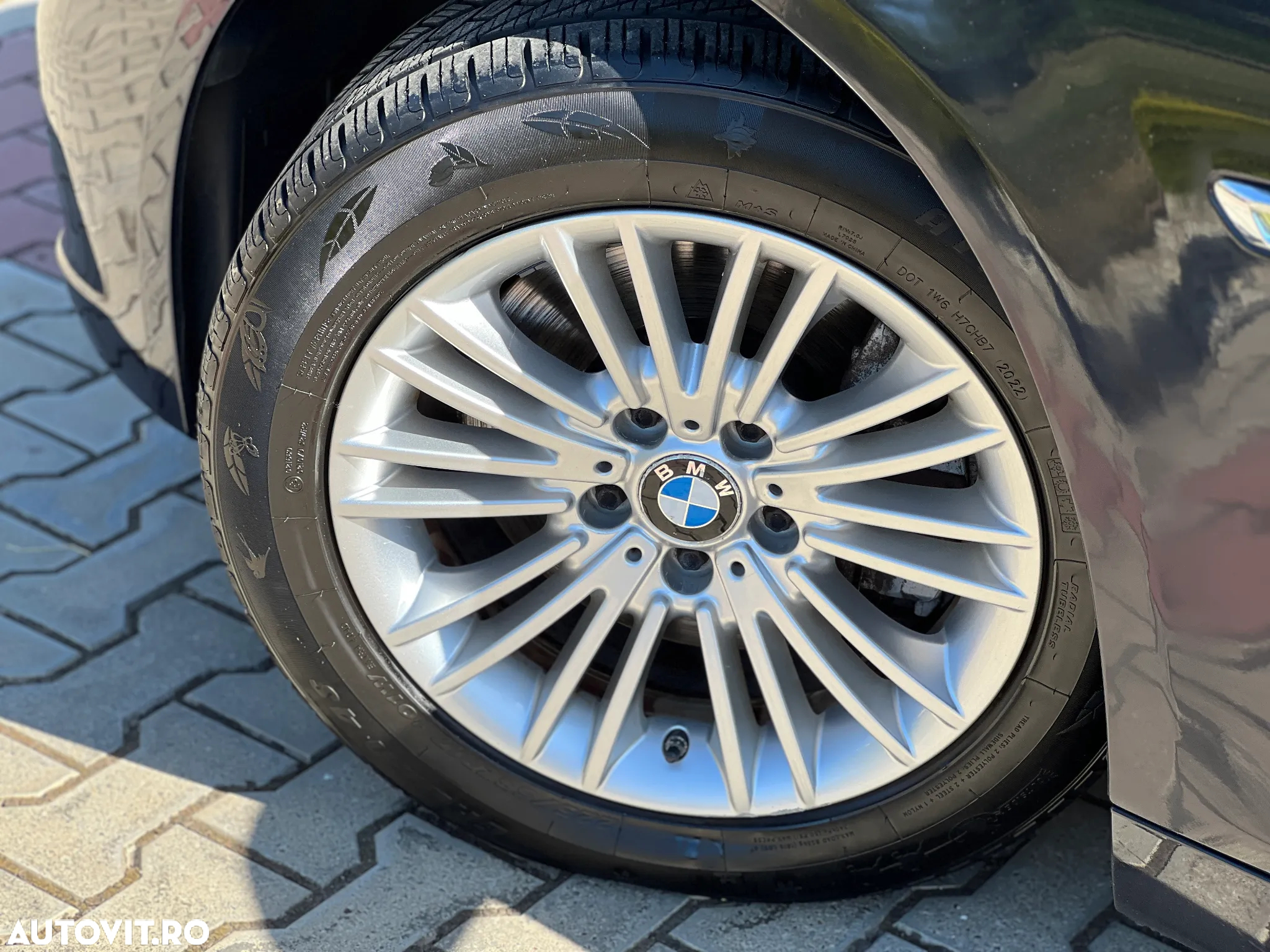 BMW Seria 5 525d Touring - 36