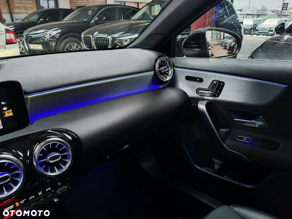 Mercedes-Benz Klasa A 200 AMG Line 7G-DCT - 32